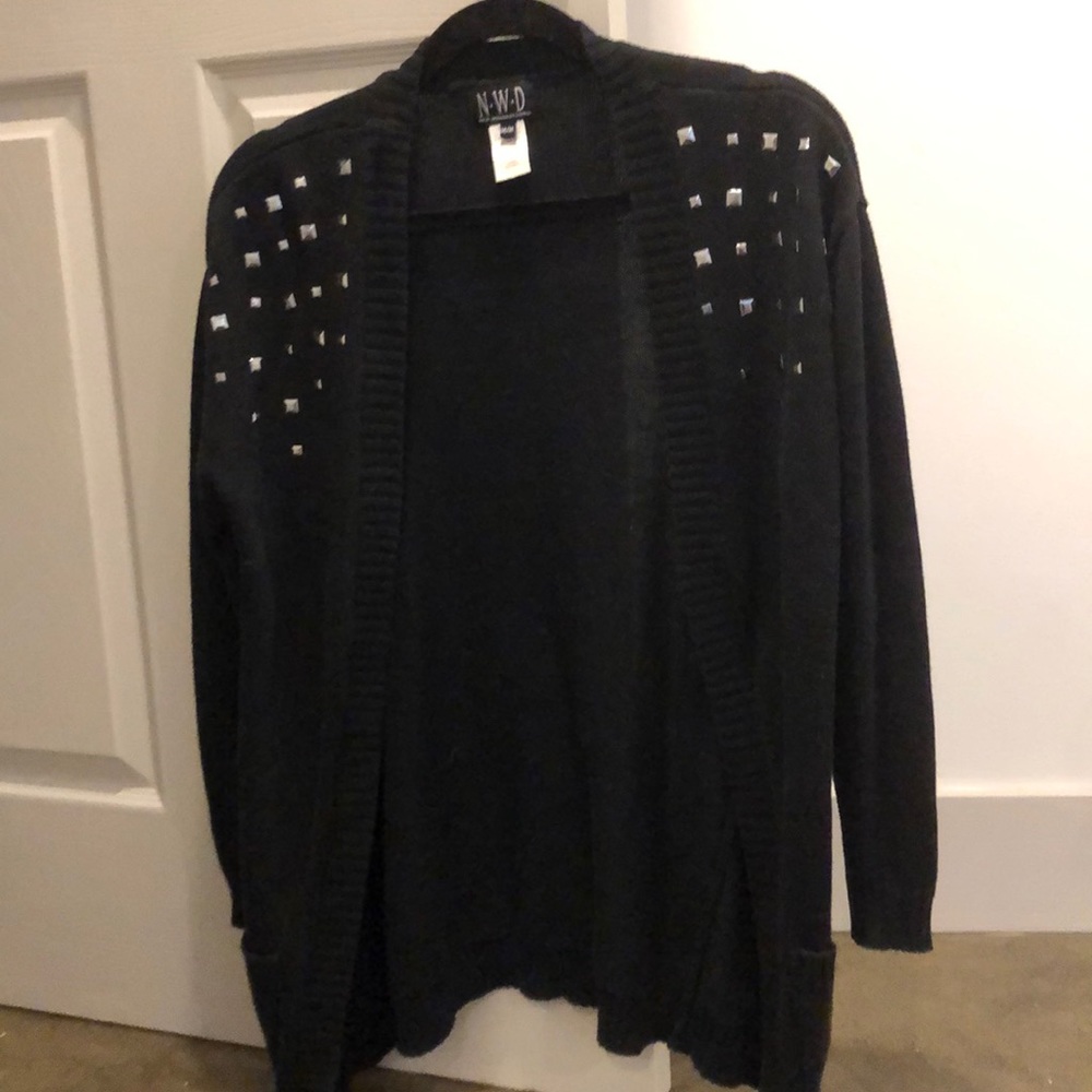 A black diamond cardigan with pockets
